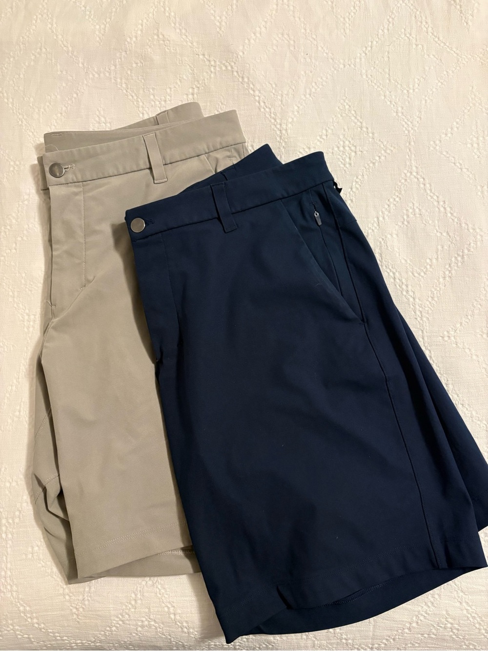Lululemon ABC classic 7” - Navy & Light Beige